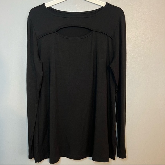 Soft Surroundings Women's Keyhole Chest Long Sleeve Black Shirt Sz M Essential - Picture 1 of 7
